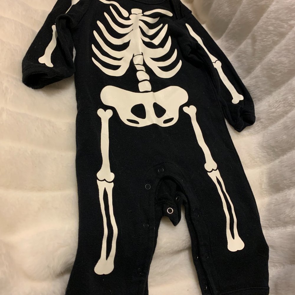 Halloween Infant One Piece Skeleton Outfit 6-12 mos Costume